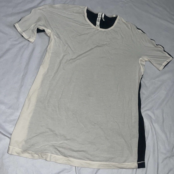 Lululemon Sz 12 White And Gray Casual Work Out Shirt - Picture 2 of 5